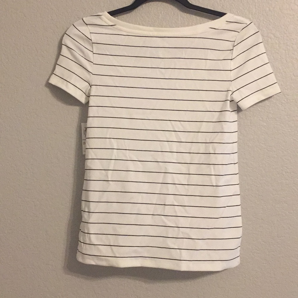 Old navy shirt NWT - Picture 2 of 3